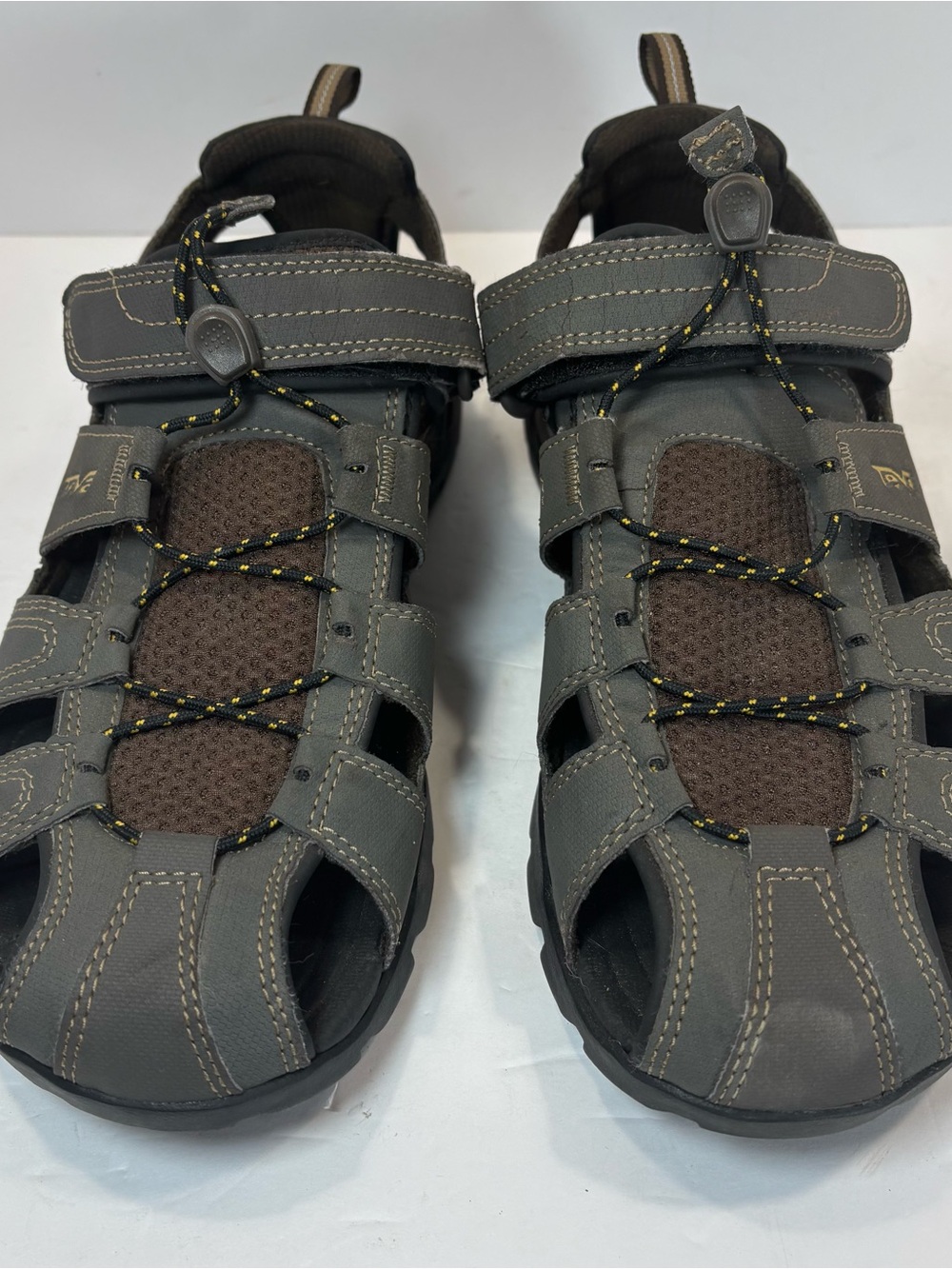 Teva Sandals Mens Sz 9 Brown Forebay Sport Hiking Closed Toe Outdoor 1001116 EUC - Picture 3 of 8